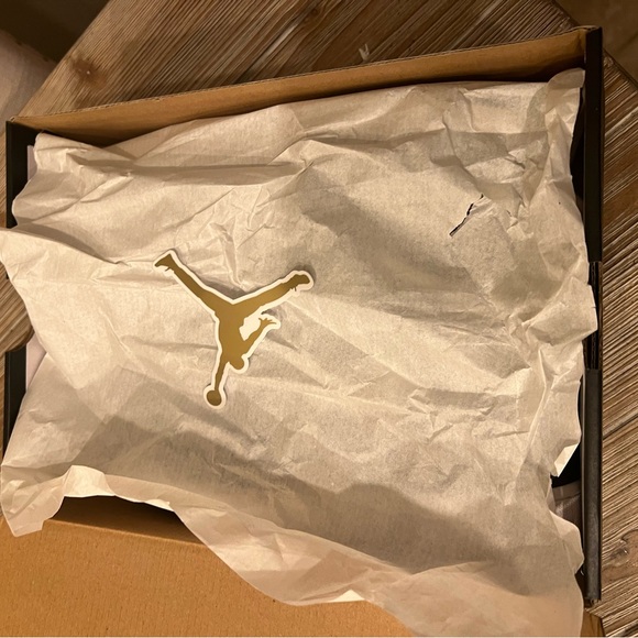 NWOT | Air Jordan 1 Black/White Hologram Sneakers - Picture 7 of 7